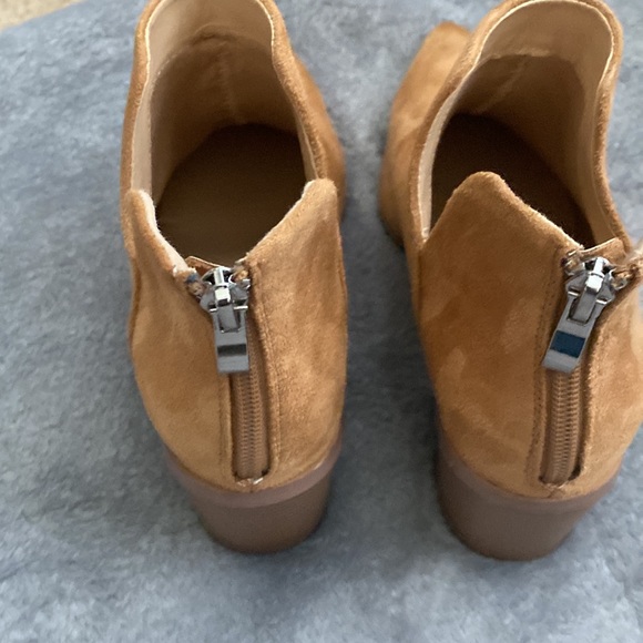 Womens Ankle Boots Slip on Cutout Pointed Toe Chunky Stacked Mid Heel Booties - Picture 4 of 6